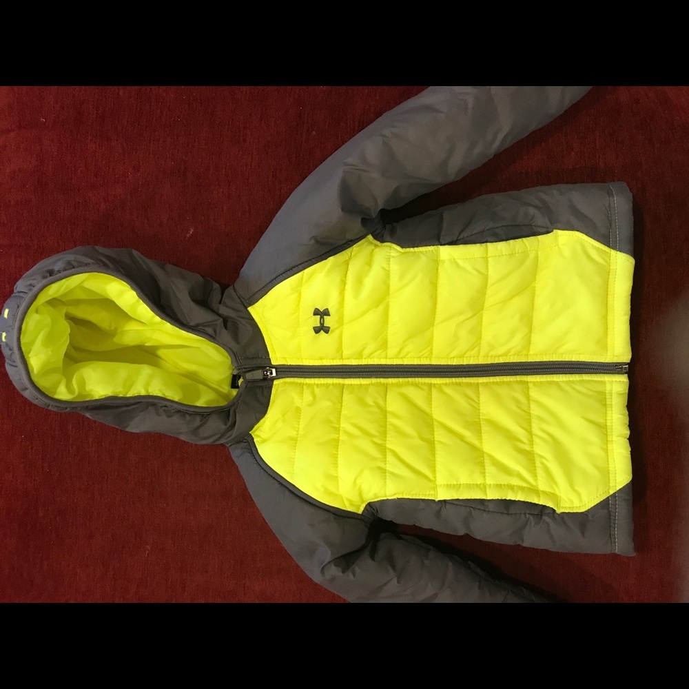 Under Armour light weight puffer jacket